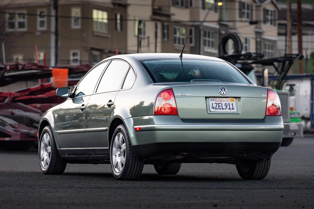 2003 Volkswagen Passat - Image 20 of 31