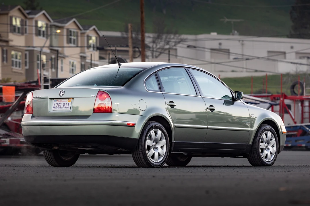 2003 Volkswagen Passat - Image 28 of 31