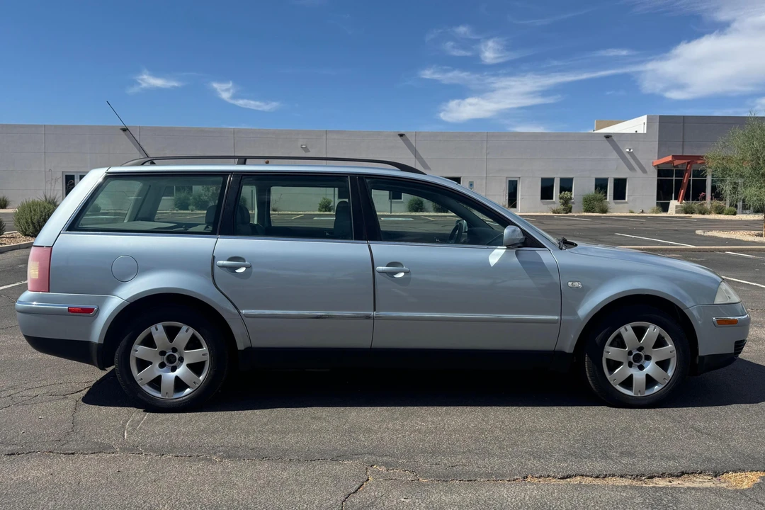 2003 Volkswagen Passat - Image 15 of 31