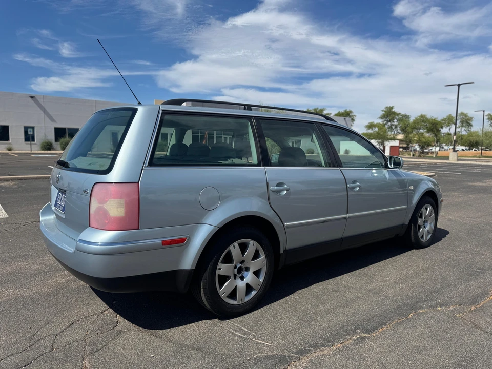 2003 Volkswagen Passat - Image 14 of 31
