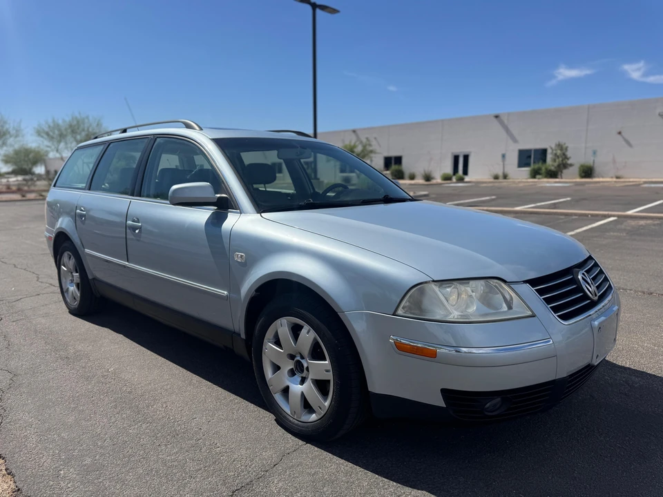 2003 Volkswagen Passat - Image 16 of 31