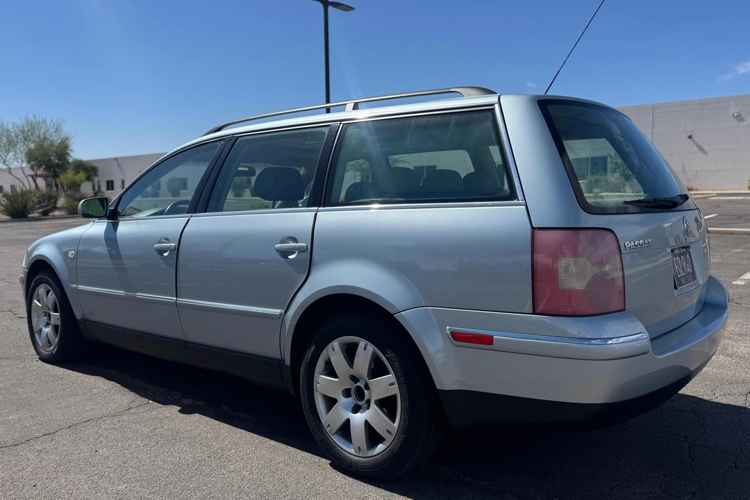 2003 Volkswagen Passat - Image 12 of 31
