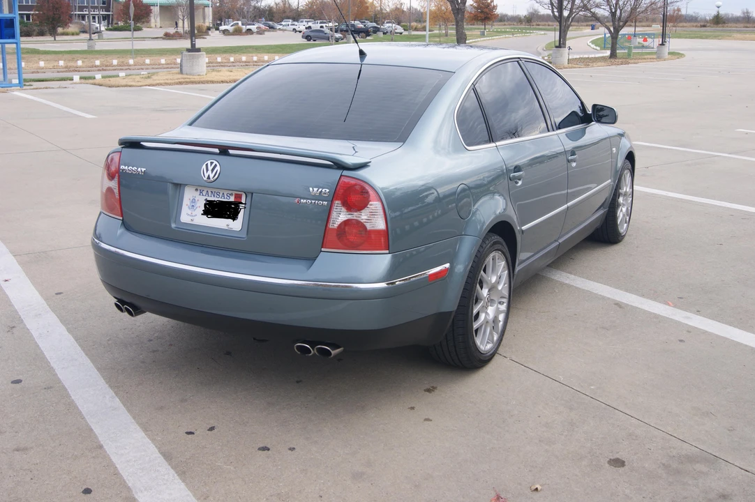 2003 Volkswagen Passat - Image 13 of 31