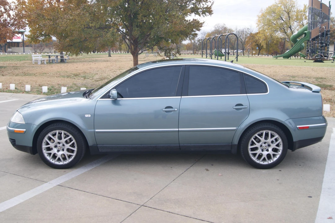 2003 Volkswagen Passat - Image 3 of 31