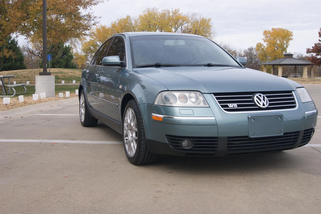 2003 Volkswagen Passat - Image 19 of 31