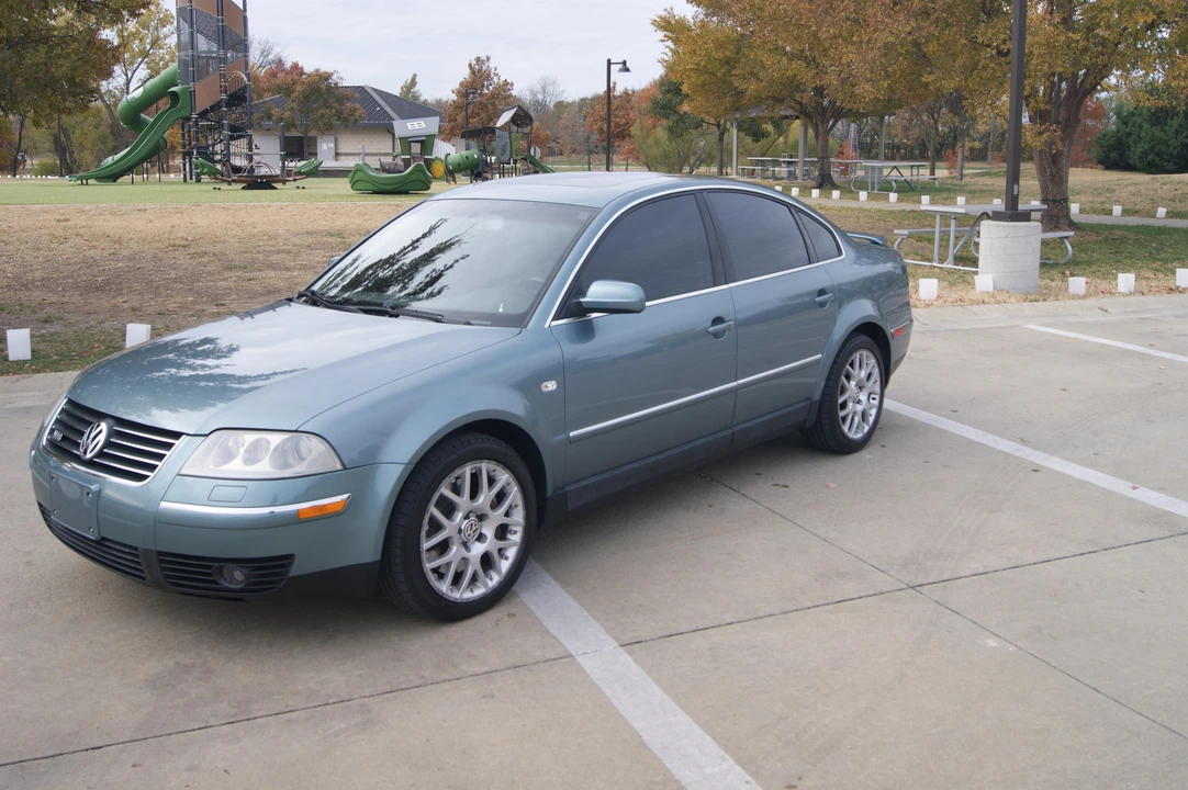 2003 Volkswagen Passat - Image 8 of 31