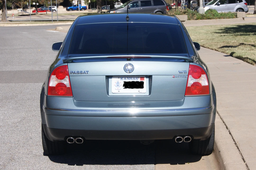 2003 Volkswagen Passat - Image 5 of 31