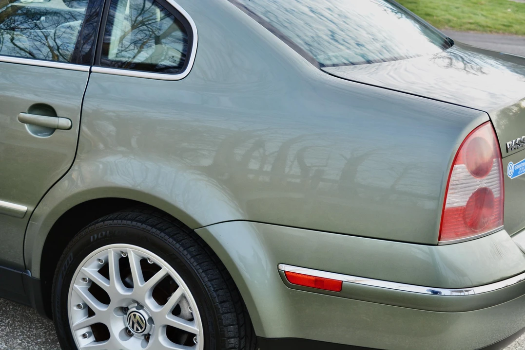 2003 Volkswagen Passat - Image 19 of 31