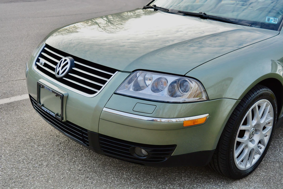 2003 Volkswagen Passat - Image 14 of 31