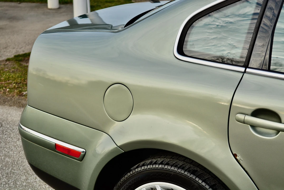 2003 Volkswagen Passat - Image 22 of 31