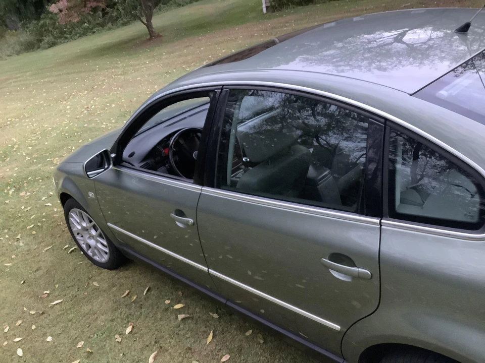 2003 Volkswagen Passat - Image 19 of 31