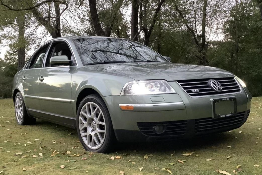 2003 Volkswagen Passat - Image 2 of 31