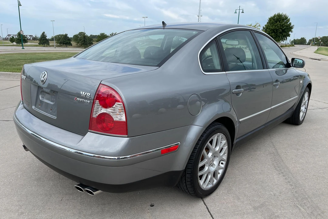 2003 Volkswagen Passat - Image 7 of 31