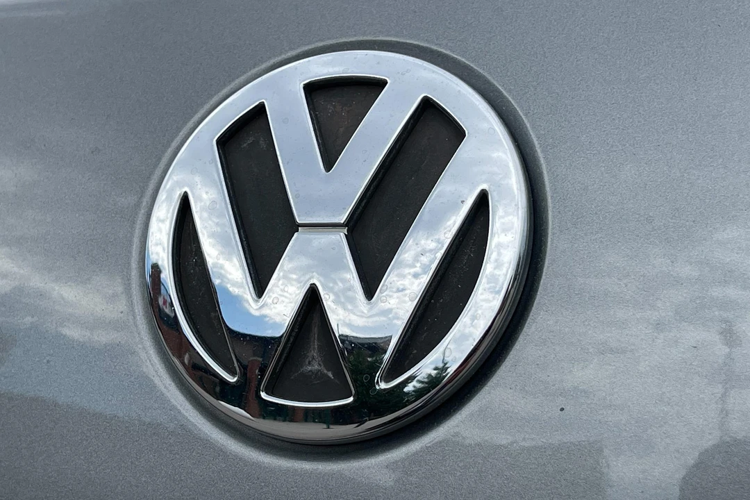 2003 Volkswagen Passat - Image 18 of 31