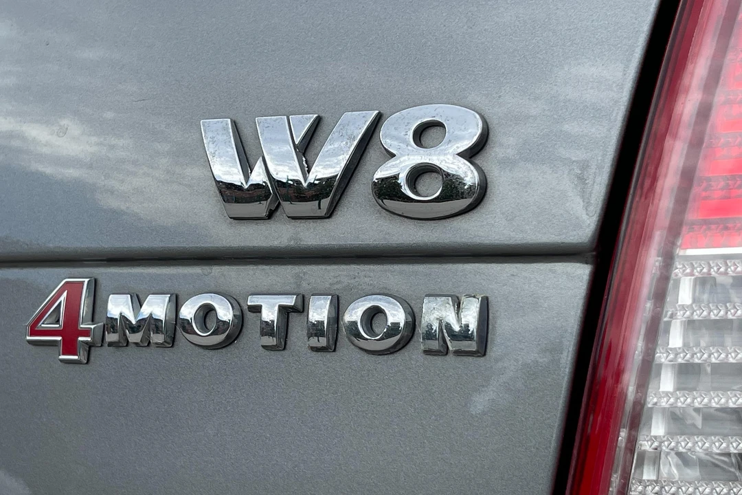 2003 Volkswagen Passat - Image 19 of 31