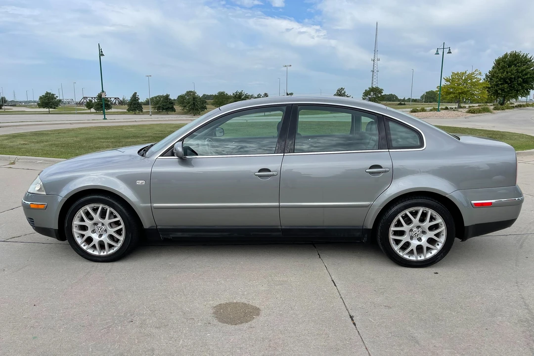 2003 Volkswagen Passat - Image 6 of 31