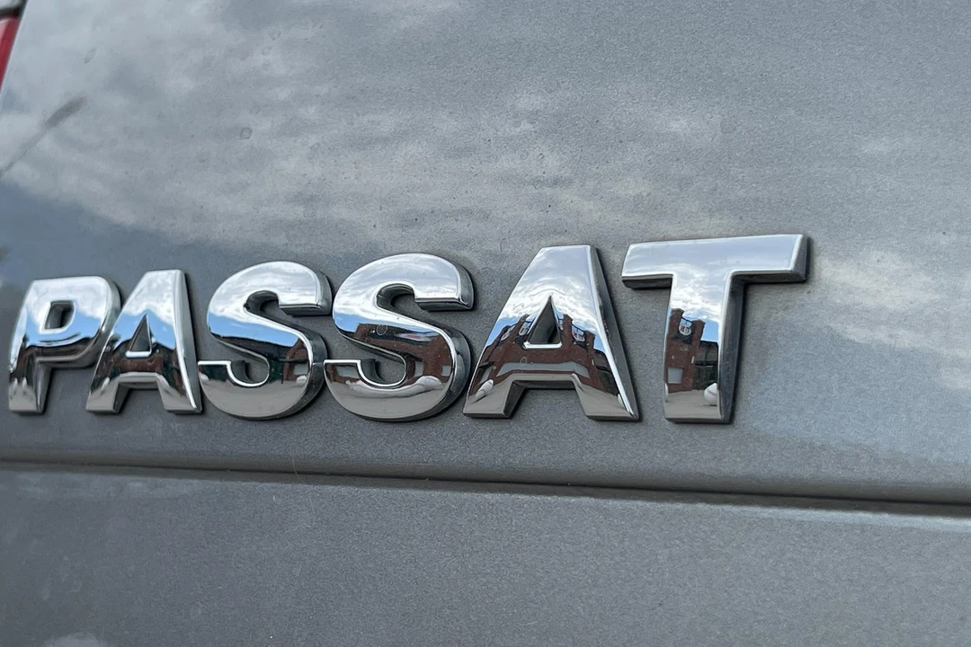2003 Volkswagen Passat - Image 17 of 31