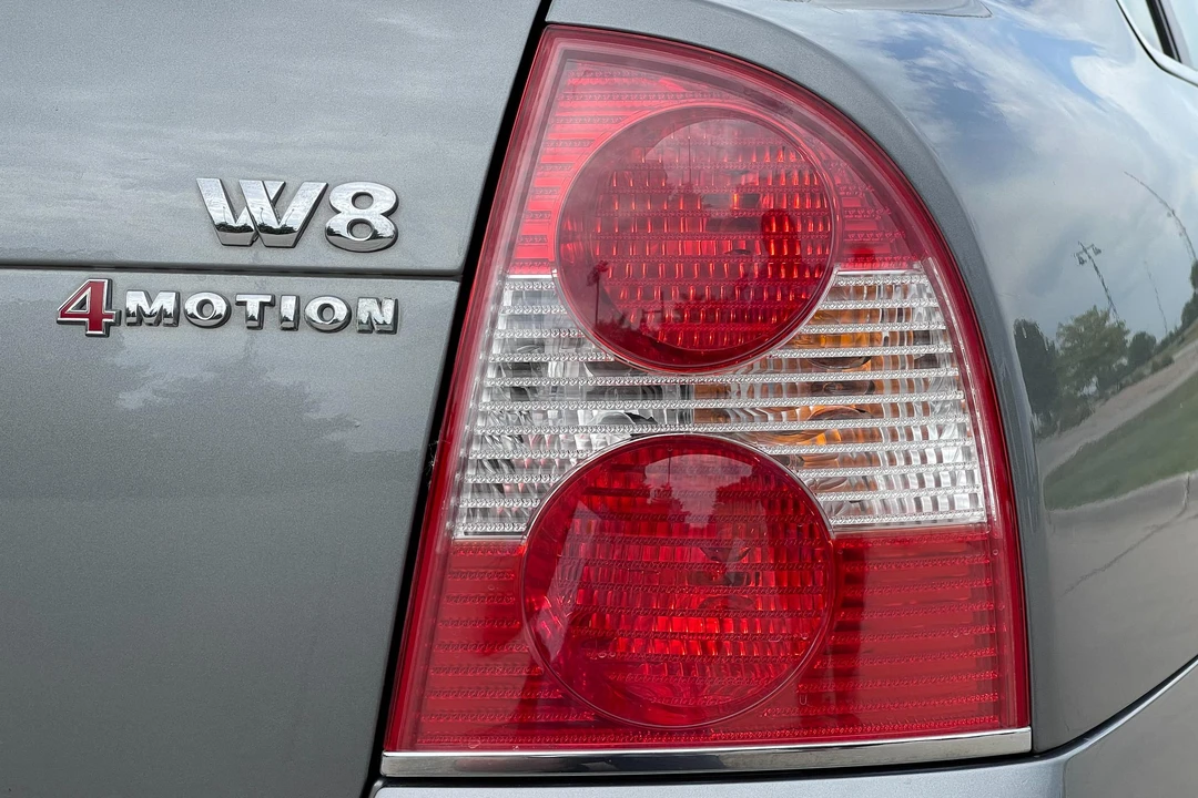 2003 Volkswagen Passat - Image 21 of 31