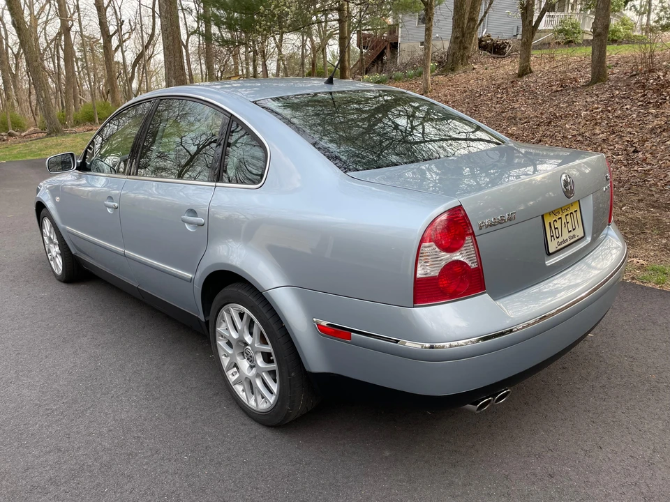 2003 Volkswagen Passat - Image 13 of 31