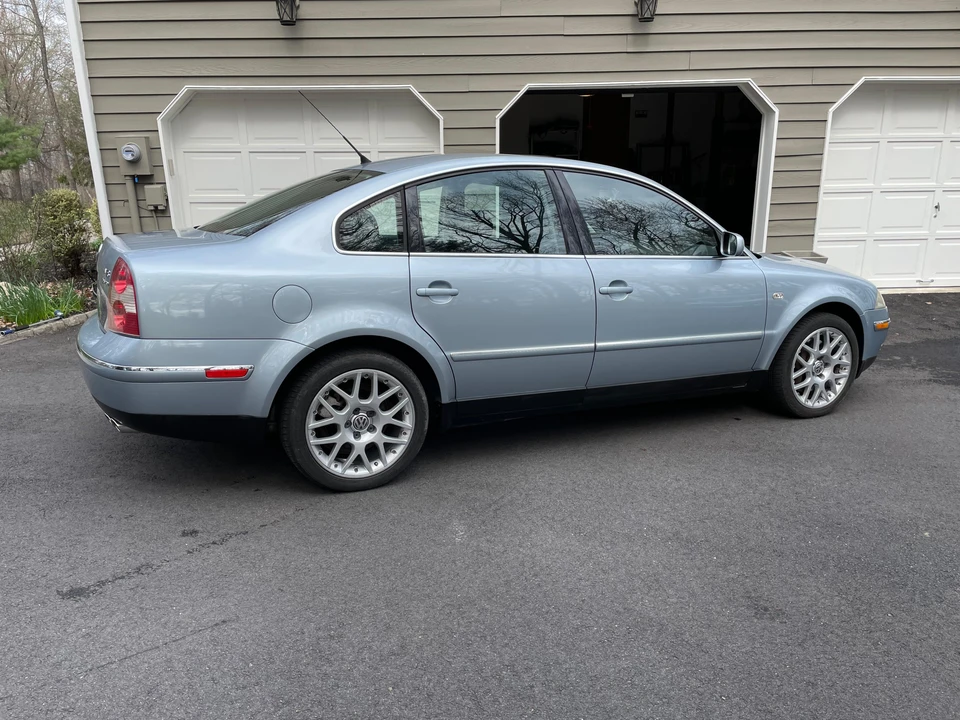 2003 Volkswagen Passat - Image 18 of 31