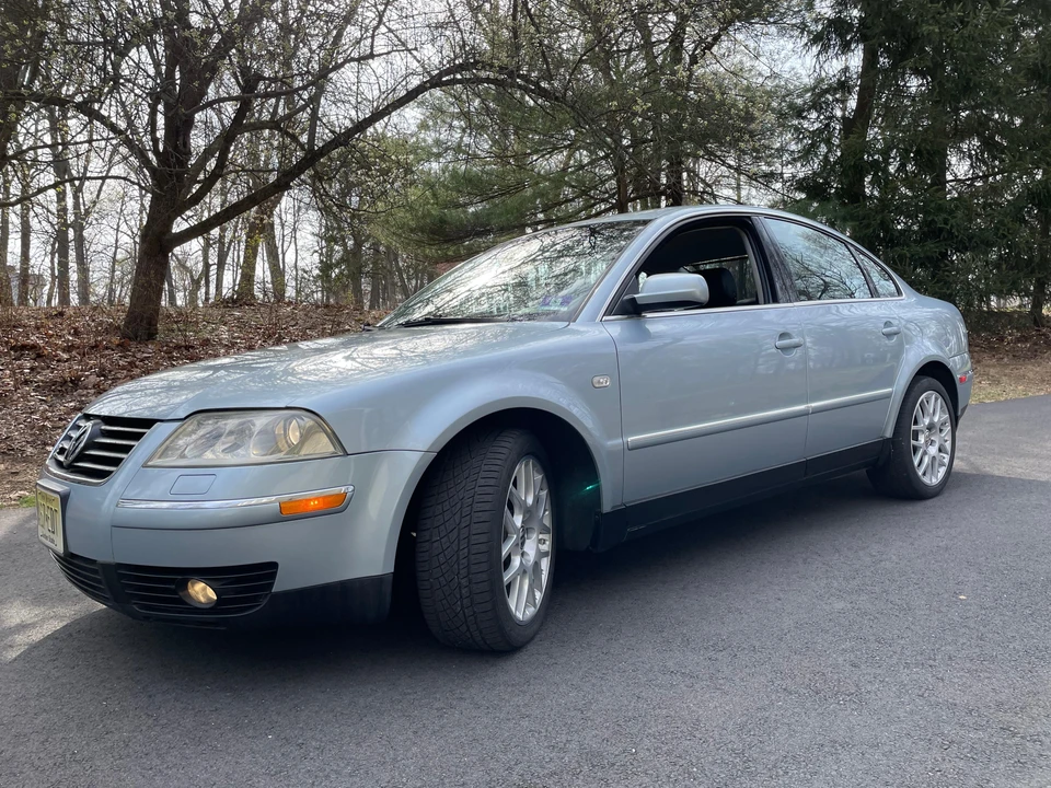 2003 Volkswagen Passat - Image 10 of 31