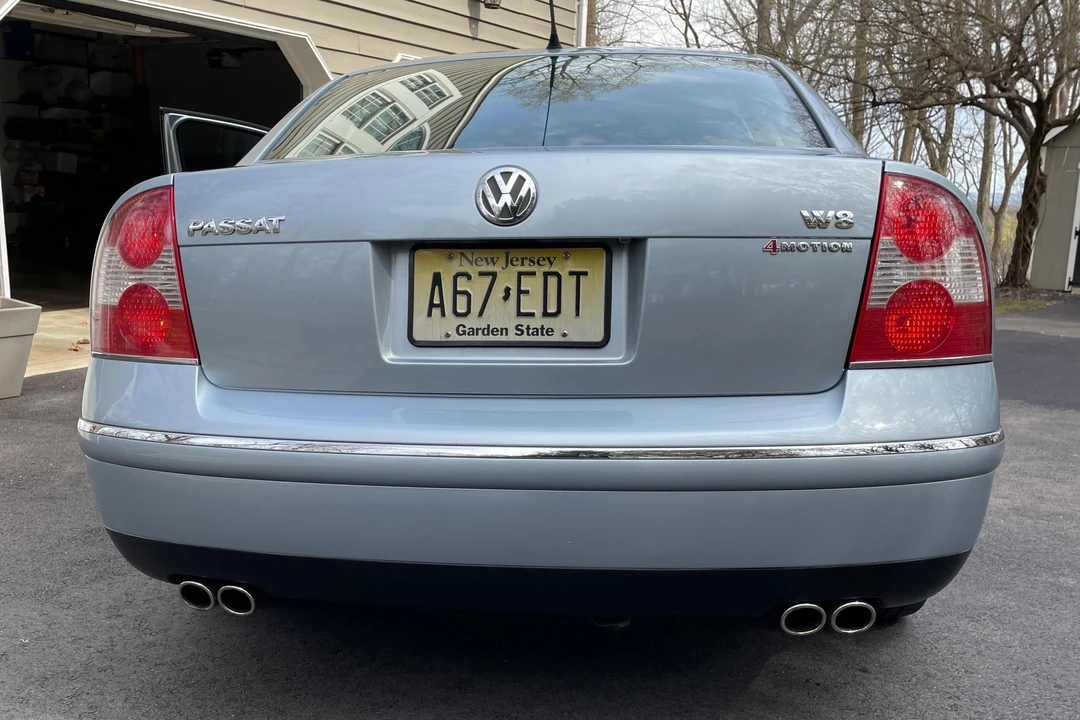 2003 Volkswagen Passat - Image 5 of 31