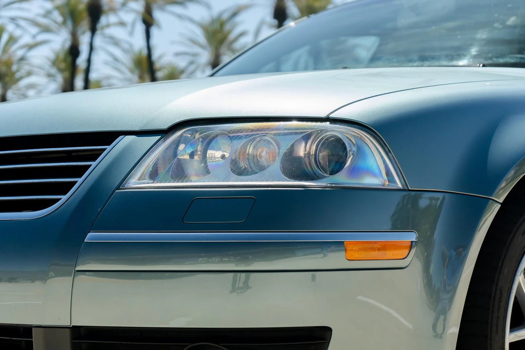 2003 Volkswagen Passat - Image 15 of 31