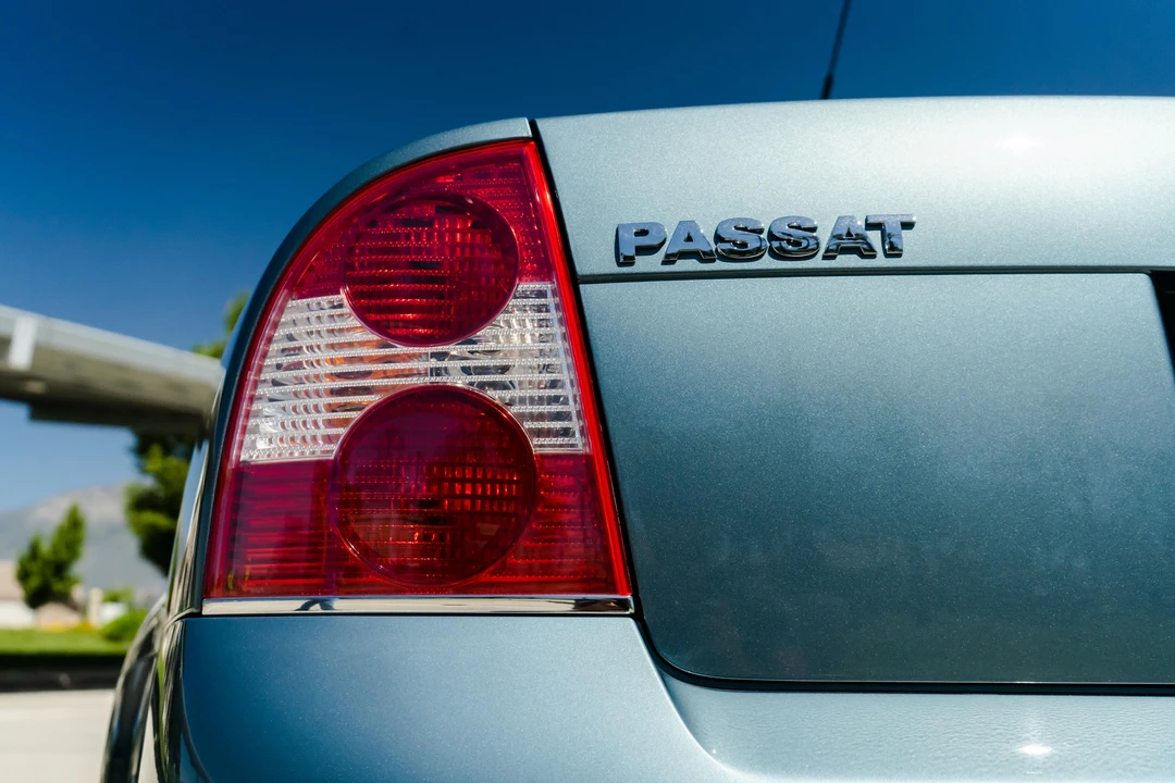2003 Volkswagen Passat - Image 22 of 31