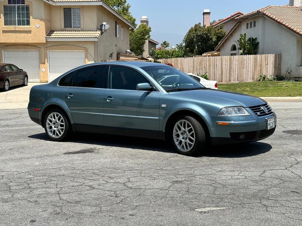 2003 Volkswagen Passat - Image 10 of 31