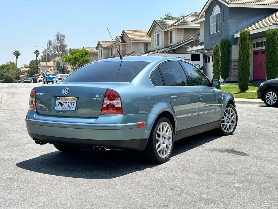 2003 Volkswagen Passat - Image 9 of 31