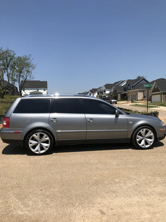 2003 Volkswagen Passat - Image 24 of 31