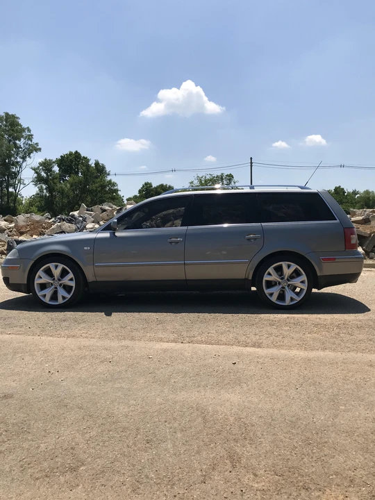 2003 Volkswagen Passat - Image 14 of 31