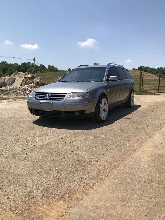 2003 Volkswagen Passat - Image 8 of 31
