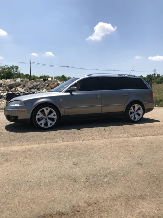 2003 Volkswagen Passat - Image 12 of 31
