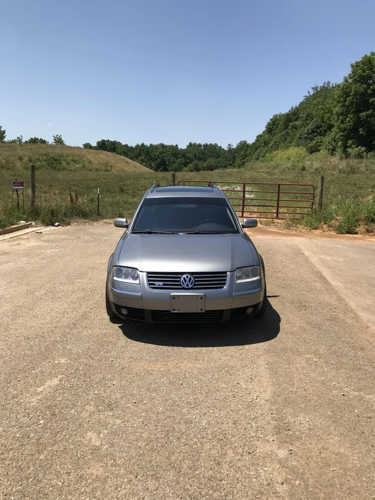 2003 Volkswagen Passat - Image 6 of 31