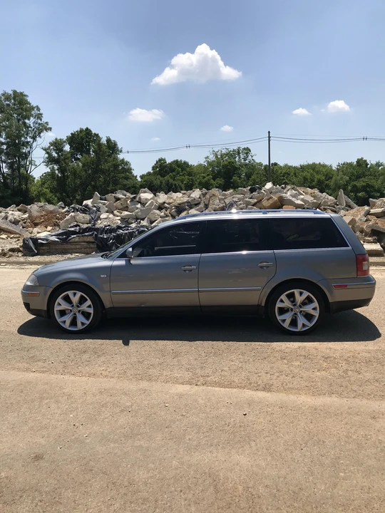 2003 Volkswagen Passat - Image 13 of 31