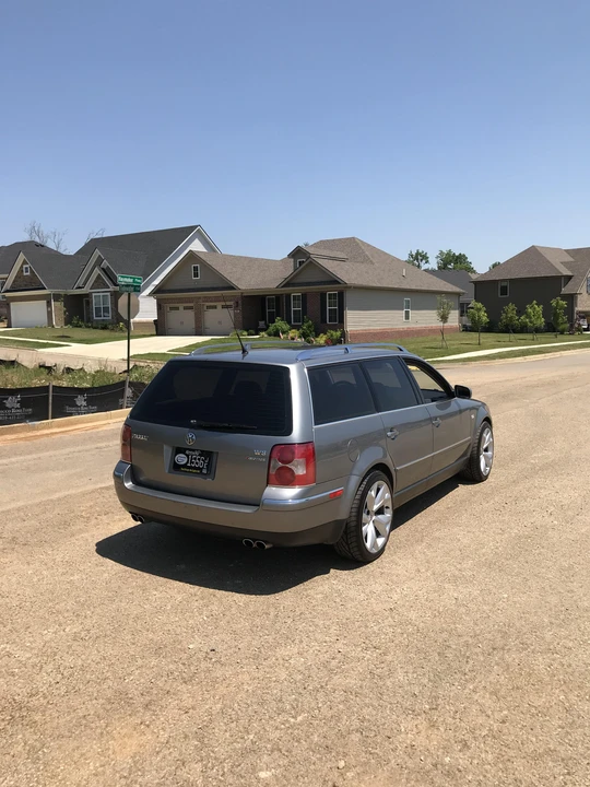2003 Volkswagen Passat - Image 23 of 31