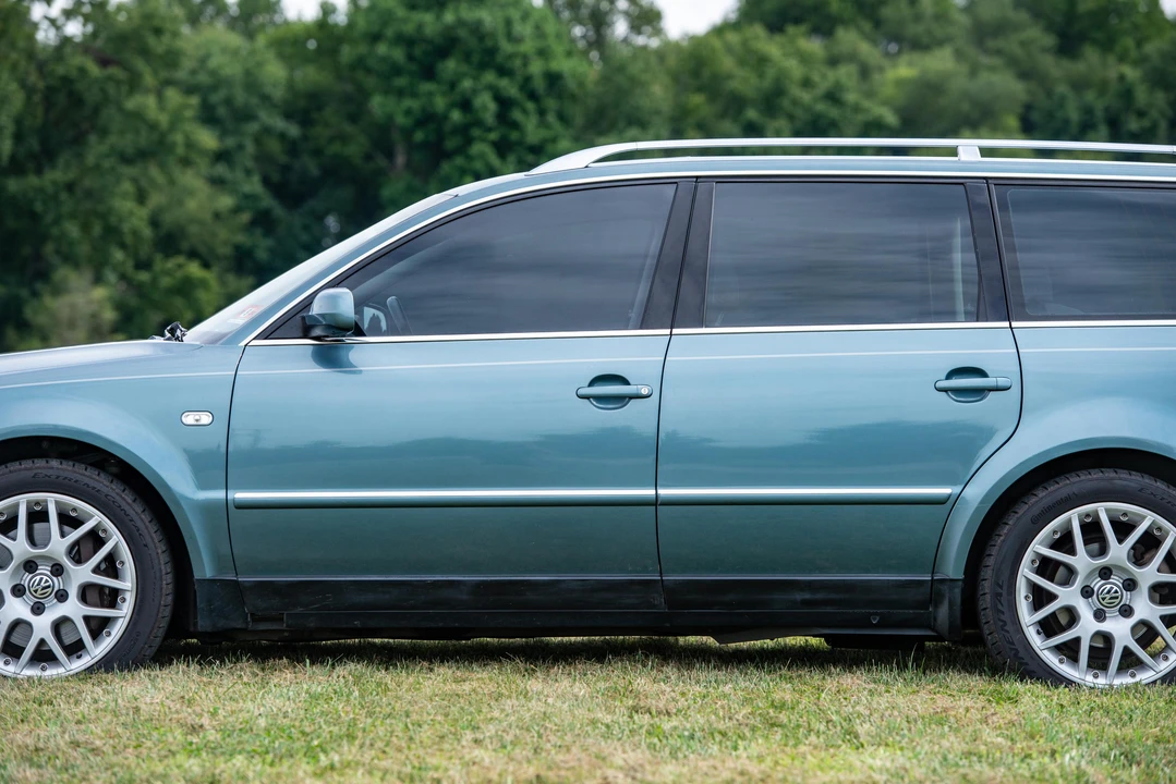 2003 Volkswagen Passat - Image 25 of 31