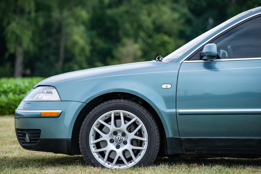2003 Volkswagen Passat - Image 20 of 31