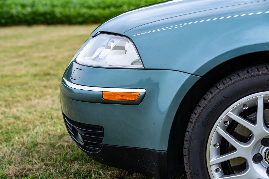 2003 Volkswagen Passat - Image 17 of 31