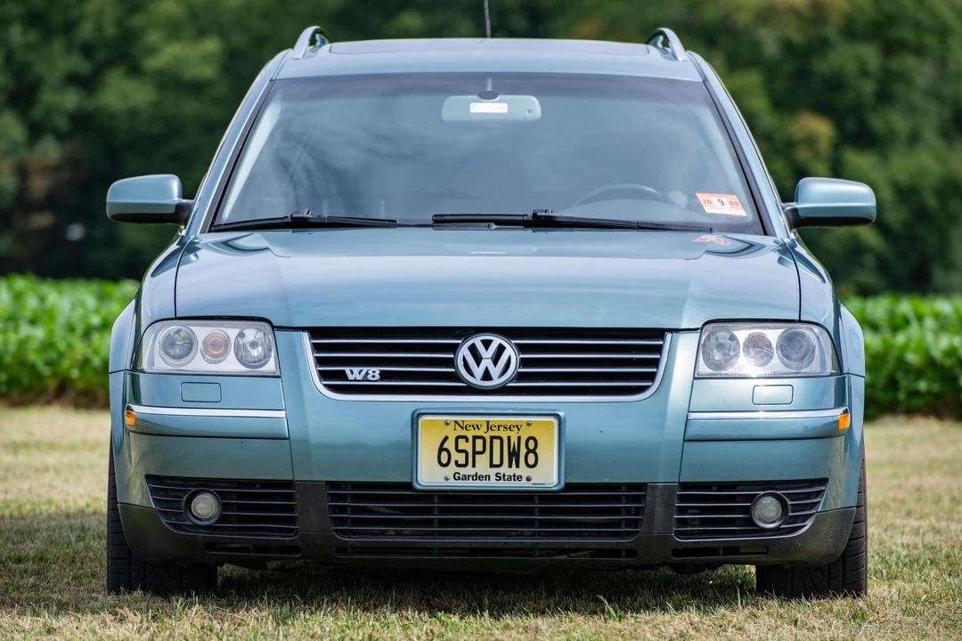 2003 Volkswagen Passat - Image 2 of 31