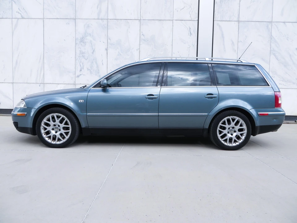 2003 Volkswagen Passat - Image 8 of 31
