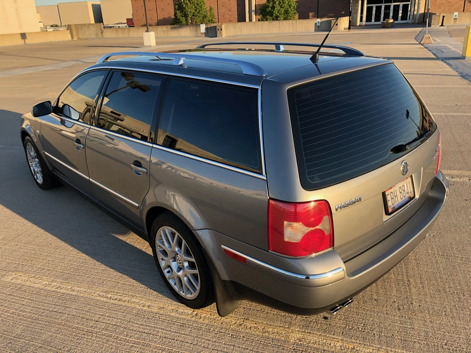 2003 Volkswagen Passat - Image 12 of 31