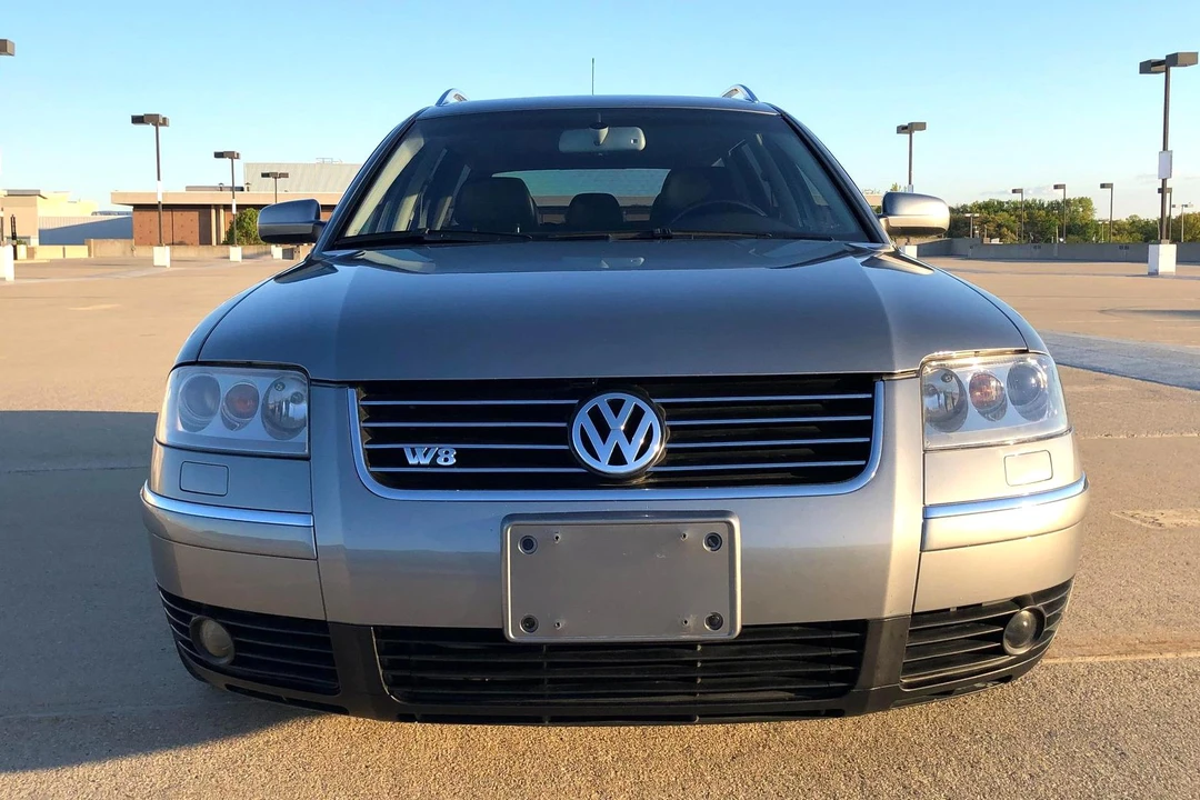 2003 Volkswagen Passat - Image 2 of 31