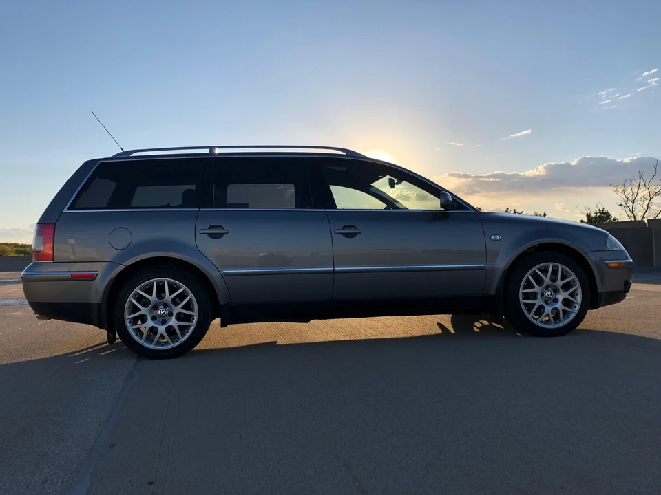 2003 Volkswagen Passat - Image 19 of 31