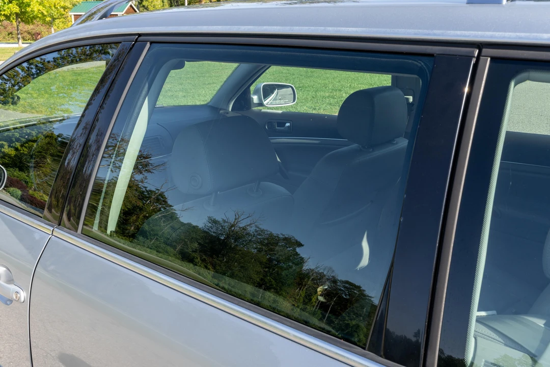 2003 Volkswagen Passat - Image 24 of 31