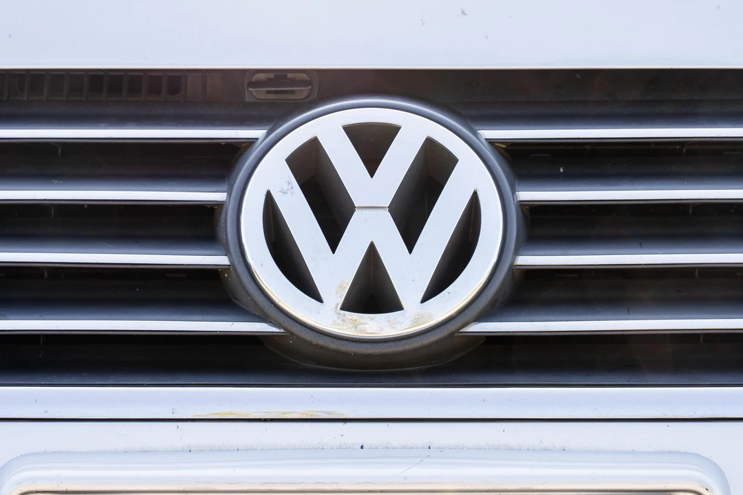 2003 Volkswagen Passat - Image 19 of 31