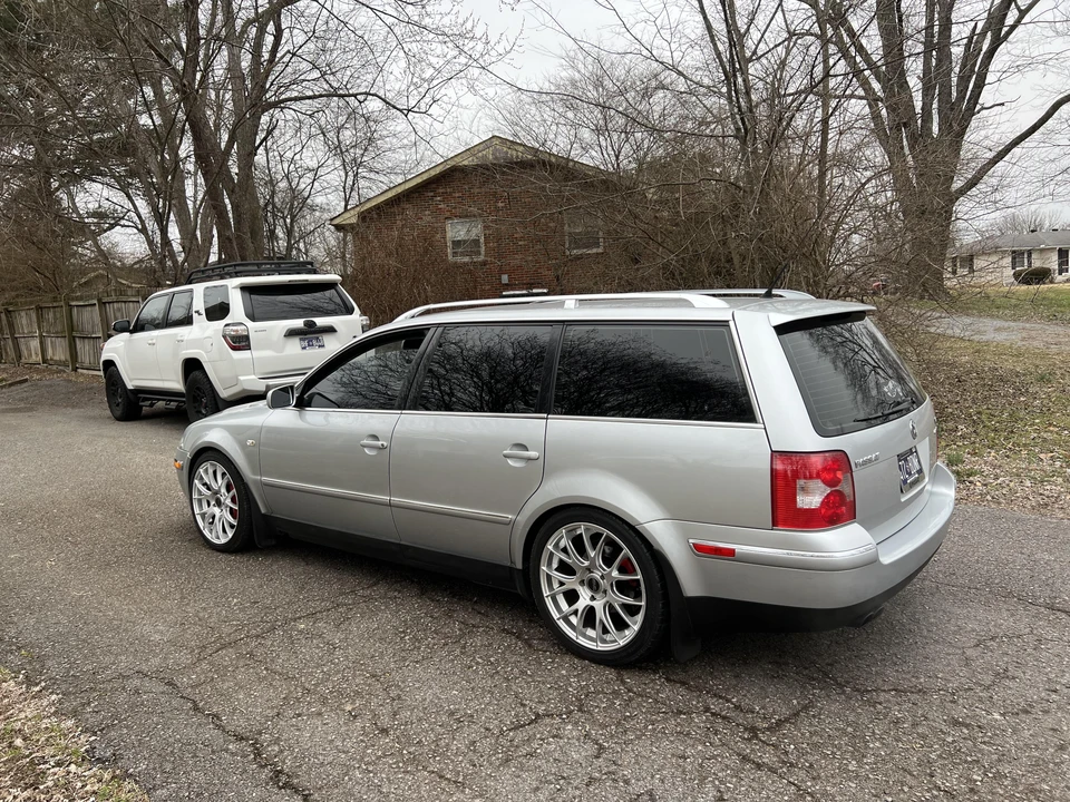 2003 Volkswagen Passat - Image 15 of 31