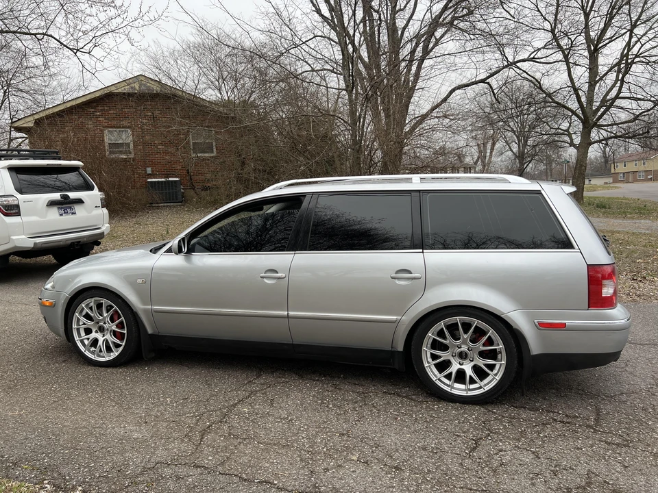 2003 Volkswagen Passat - Image 14 of 31