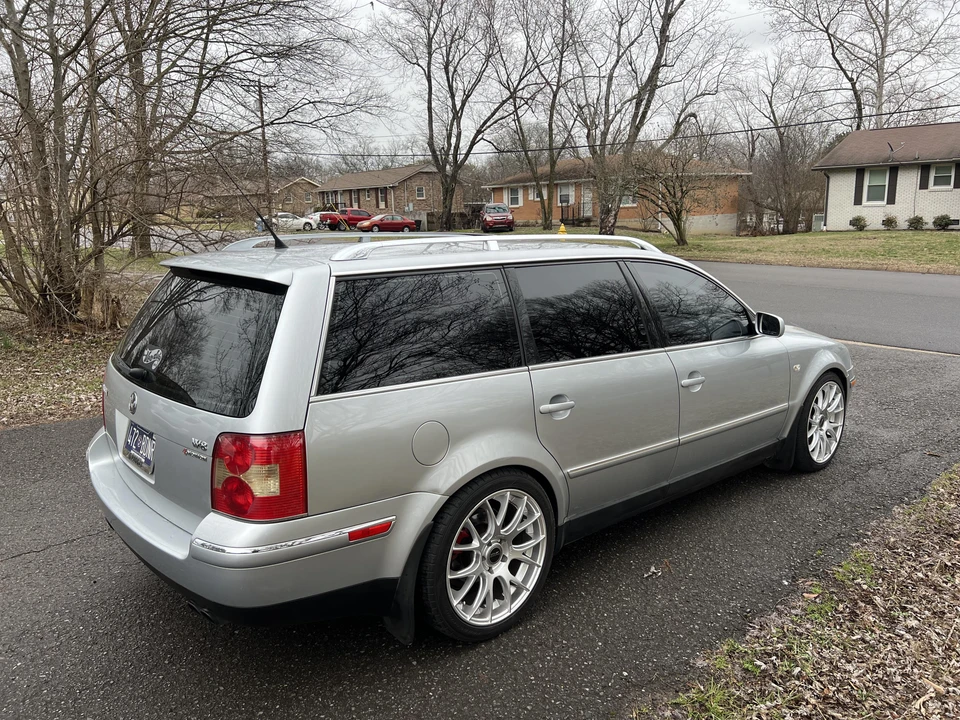 2003 Volkswagen Passat - Image 24 of 31